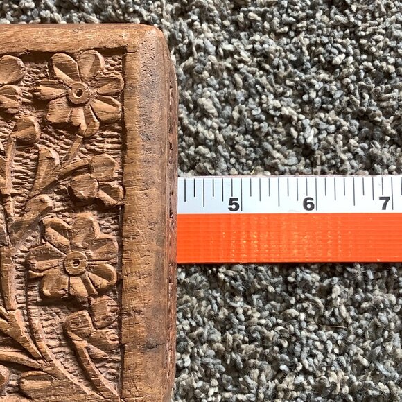 Vtg India Hand-Carved Wooden Jewelry Box Floral Design & Velvety Lining 4”x4” - Picture 5 of 7